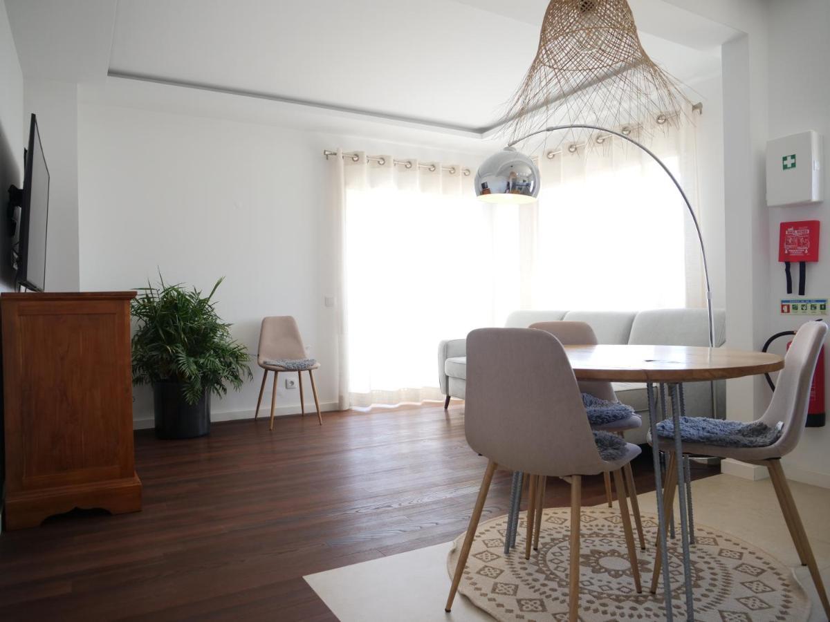 Cozy Apartment With Sea View Over Meia Praia Lagos Bagian luar foto