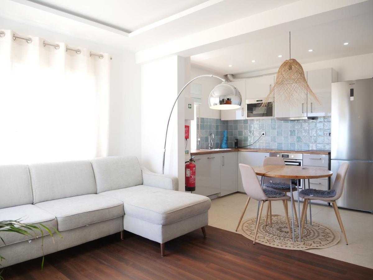 Cozy Apartment With Sea View Over Meia Praia Lagos Bagian luar foto