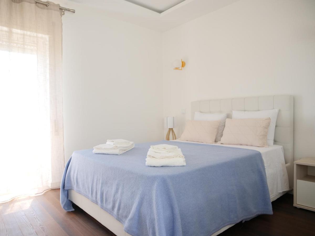 Cozy Apartment With Sea View Over Meia Praia Lagos Bagian luar foto