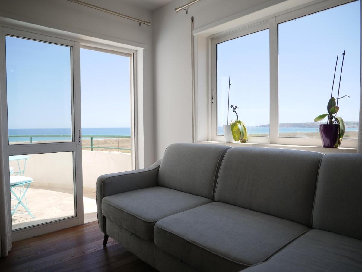 Cozy Apartment With Sea View Over Meia Praia Lagos Bagian luar foto